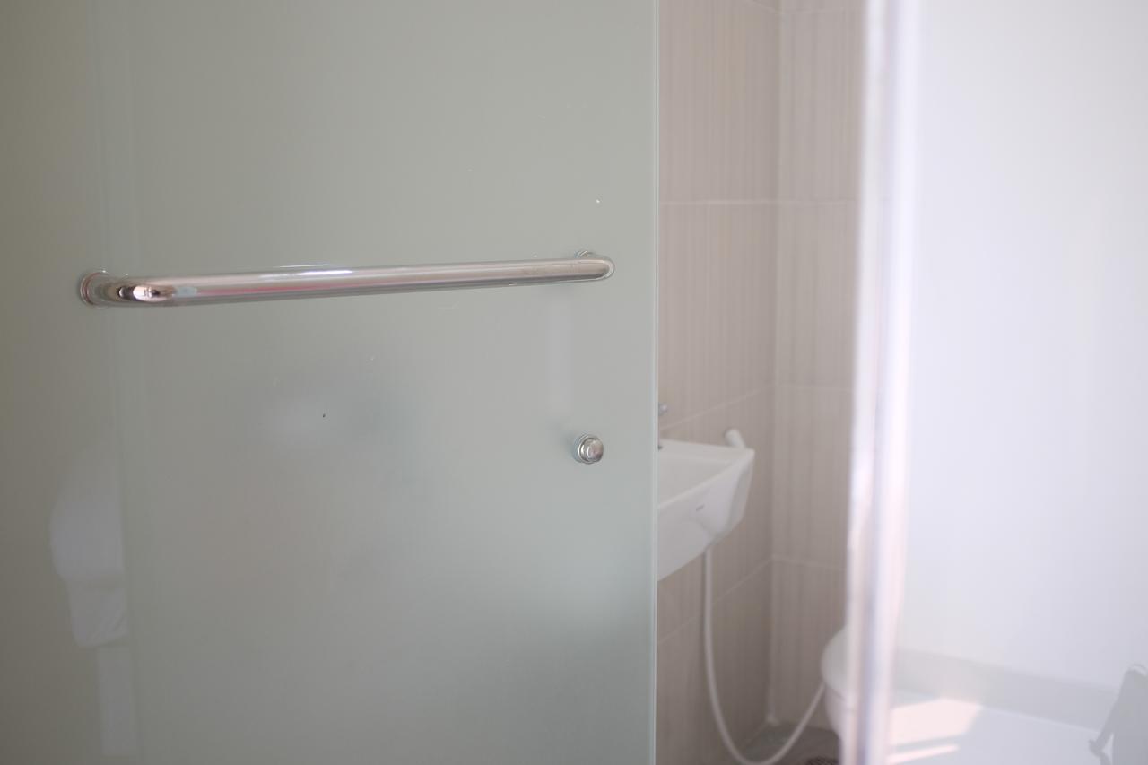 Reddoorz Plus Near Mall Ciputra Jakarta Extérieur photo